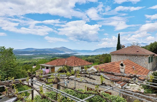 Kotor Villa | Villa Valeriana with Outdoor Pool