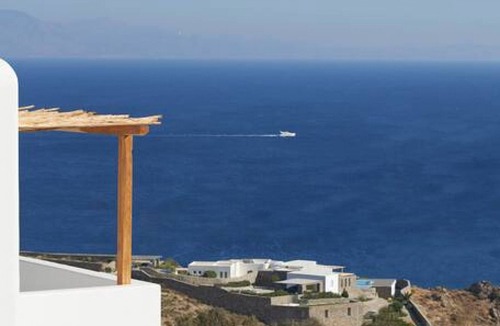 Elia Apartment | Villa Vassena - 1BD, Luxury villa, near beach Elia