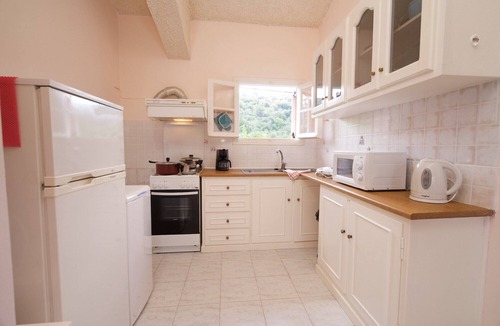 Paliki Villa | Villa with two separate apartments right by the sea with great views