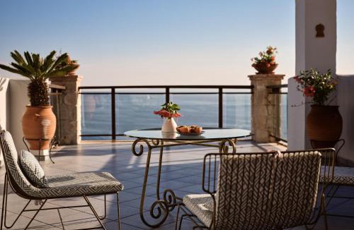 Xirokastello Villa | Villa Yiannis - private pool & endless sea view, by ZanteWize
