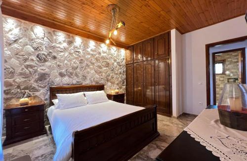 Acharavi House | Villa Yiannitsis-Harmony In The Flowers, Acharavi Beach