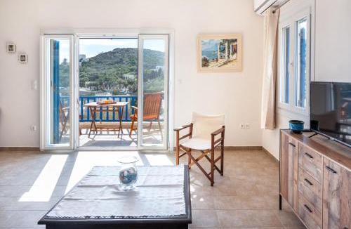 Vari House | Villa Zenia Syros