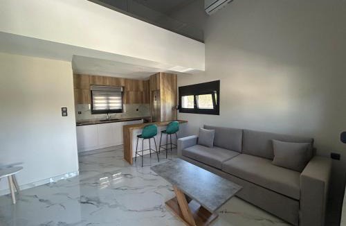 Agios Minas House | Villa Ziglos by Karda Suites