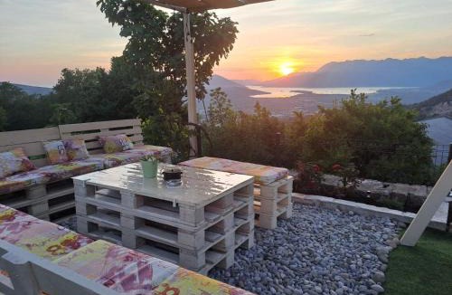 Radanovici House | Village House DIMS