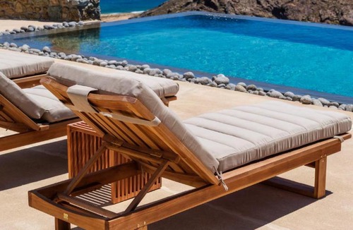 Lavreotiki Villa | Vinara Cycladic Villa