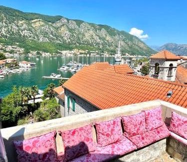Kotor Old Town House | Vincenza Apartment