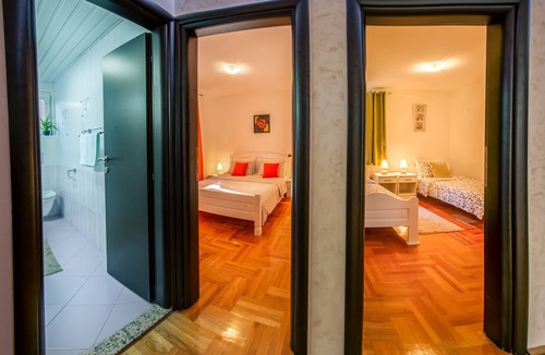 Babin do Apartment | Vintage 2 bedroom family apartment.