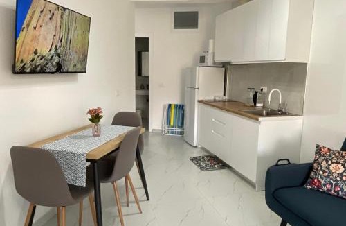 Shengjin Apartment | Vintage