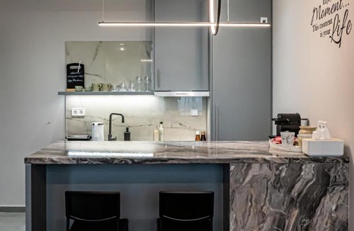 Piraeus Apartment | Vintage Road Apartment near Piraeus Ferry Port Area