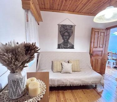 Skala Marion House | VintageVibes
