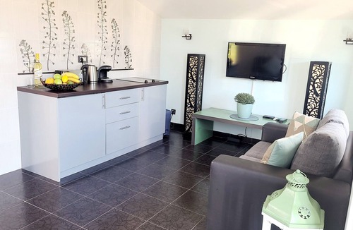 Kumbor House | VIP Villa Patio & Private Pool