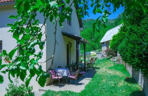 Montenegro House | Vista Kom