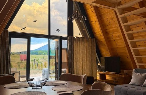 Zabljak Ski Chalet | VistaMontis Chalet