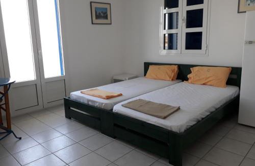 Vivlos House | Vivlos. Maisonette with View
