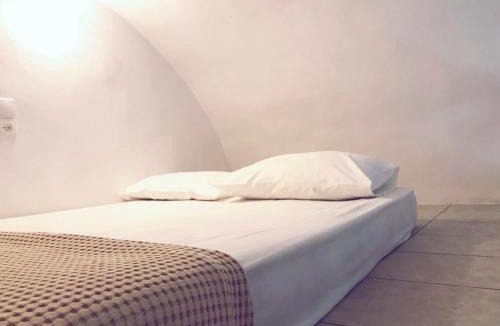 Fratsia Apartment | Volta Stonehouse Apartments