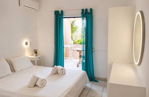 Alykes Apartment | Votsalon Beach House - Sea View Hideaway,Zakynthos