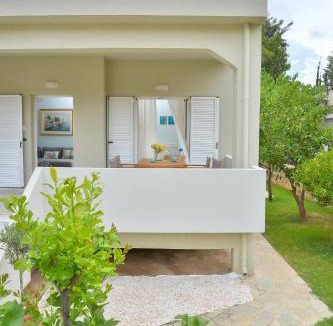Nea Makri House | Vottas Seaside House Nea Makri