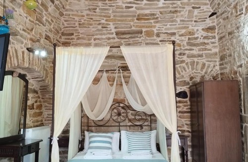 Ionia Hotel | Vouno Village