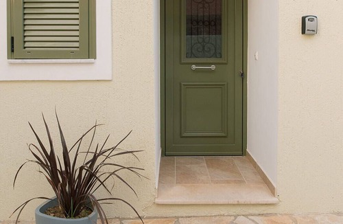 Menegata Villa | VR Villa Anthia - 2 bed 2 bath Villa with a private jacuzzi and a shared pool