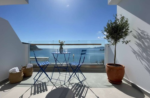 Haraki Apartment | Waterfront Stay in Charaki