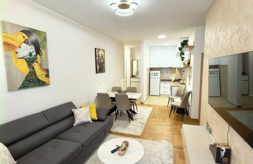 Centar Apartment | Welcome to your perfect Mediterranean getaway!