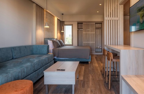 Khalandrion Hotel | Wellnest Hotel