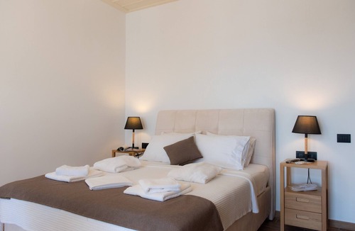 Sifnos Bed & Breakfast | White & black Suites – Suite One: Sea View Retreat for Two in Sifnos