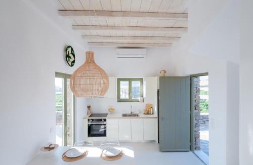 Ampelas Villa | White Cliff Villas Paros