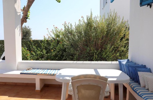 Gennadi House | WHITE HOUSES 2