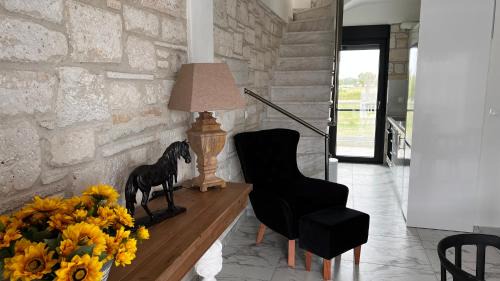 Flogita Apartment | White Pearl Apartment