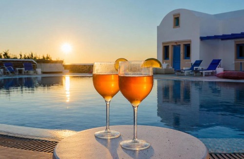 Oia Hotel | White Pearl Laokasti Suites