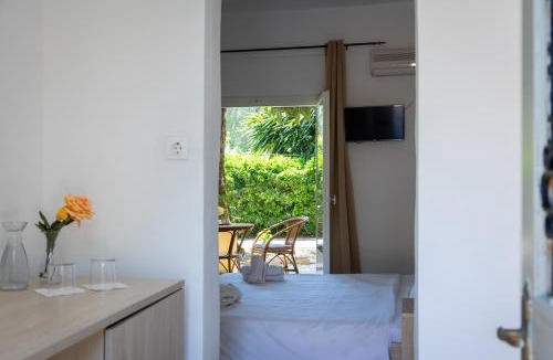 Ipsos Hotel | Wilde Rose Hotel