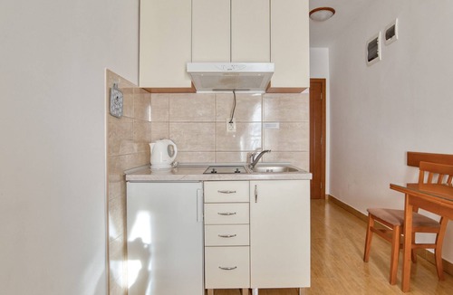 Denovici Apartment | Wohnung "Studio" ohne Terrasse by Interhome