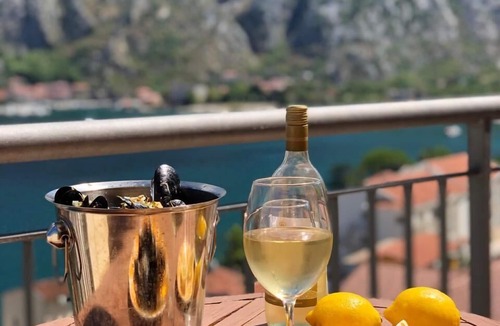 Muo Apartment | Wonderful 2 Bedroom Apartment With Beautiful Views Of The Bay Kotor