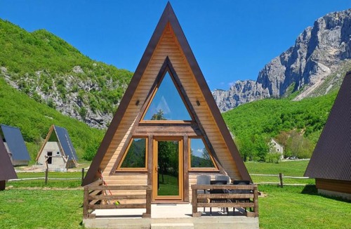 Savnik House | Wooden cottages KONAK