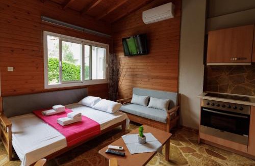 Thermaikos House | Wooden House