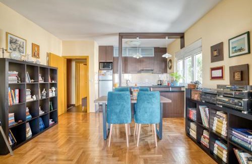 Skaljari Apartment | World Traveler Nest