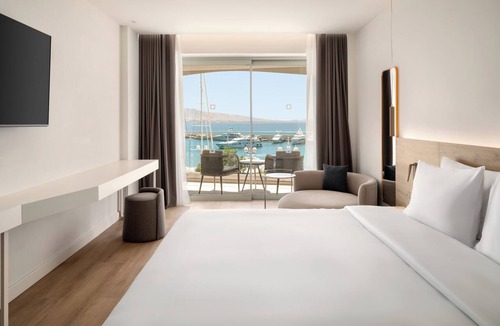 Pasalimani Hotel | Wyndham Residences Piraeus Marina Zeas