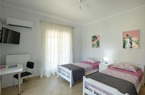 Corfu Town Apartment | Xenia's Apartments in Alepou