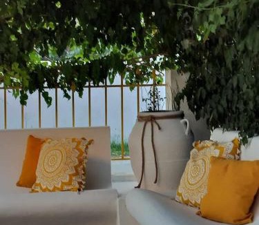 Kavos Apartment | Yellow House
