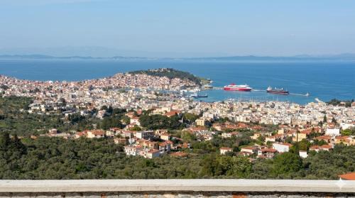 Ano Chalikas Apartment | You and the view