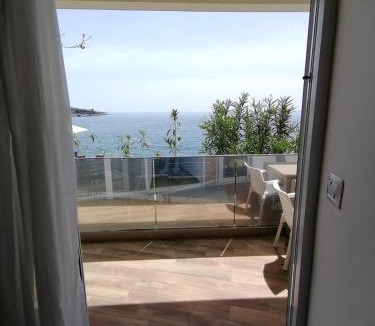 Dobra Voda Apartment | yourhome beach apartment