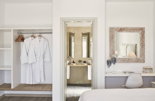 Parasporos Hotel | Yria Boutique Hotel & Spa