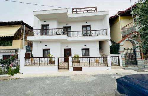 Ouranoupoli Apartment | Yulia Luxury Apartments