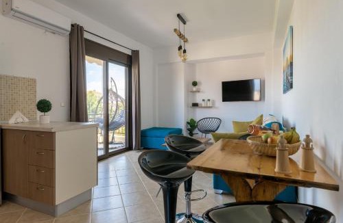 Nea Potidaia Apartment | Zandre shiny apartment