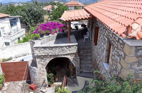 West Mani House | Zarnata House