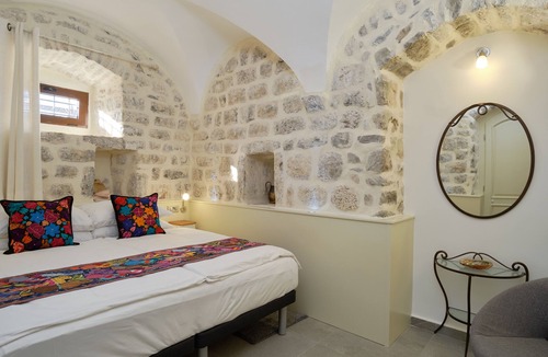 Tomicici Hotel | Zebra