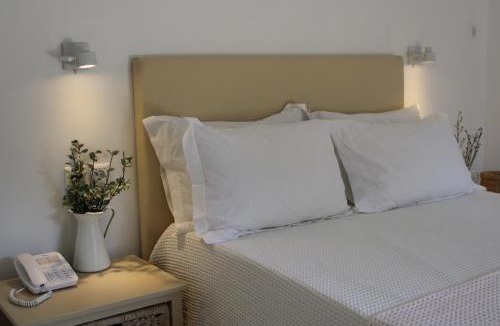 Lakones Hotel | Zefiros Traditional Hotel