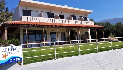 Plakias House | Zefyros Studios
