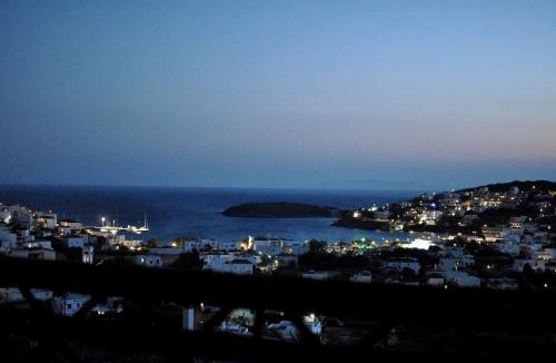 Mpatsi House | Zenios Andros-Cycladic house overlooking Batsi bay